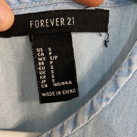 Small Forever 21 faux denim dress with pockets - Picture 3 of 3